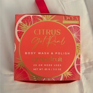 Spongelle Citrus Got Real Grapefruit Body Wash & Polish - Vibrant Red and Gold